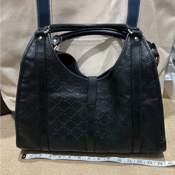 Gucci Guccisima Black Leather handbag Authentic Very good condition - Picture 6 of 6